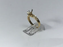 Load image into Gallery viewer, 14 K.T. YELLOW GOLD LADIES DIAMOND ENGAGEMENT RING
