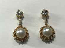 Load image into Gallery viewer, 14 K.T. YELLOW GOLD LADIES ANTIQUE REPRODUCTION PEARL EARRINGS
