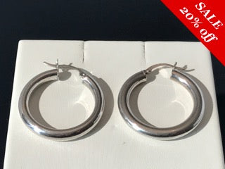 14 K.T. WHITE GOLD LADIES TUBULAR POLISHED HOOP EARRING ROUND SHAPE