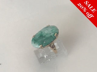 14 K.T. YELLOW GOLD LADIES ANTIQUE/ ESTATE JEWELRY HAND CARVED JADE RING