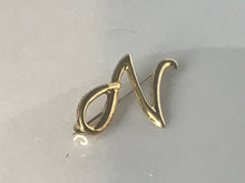 Load image into Gallery viewer, 14 K.T. YELLOW GOLD LADIES &quot;N&quot; INTIAL PIN
