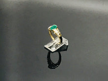 Load image into Gallery viewer, 14 K.T. Yellow Gold Ladies Antique/Estate Jewelry Emerald Ring
